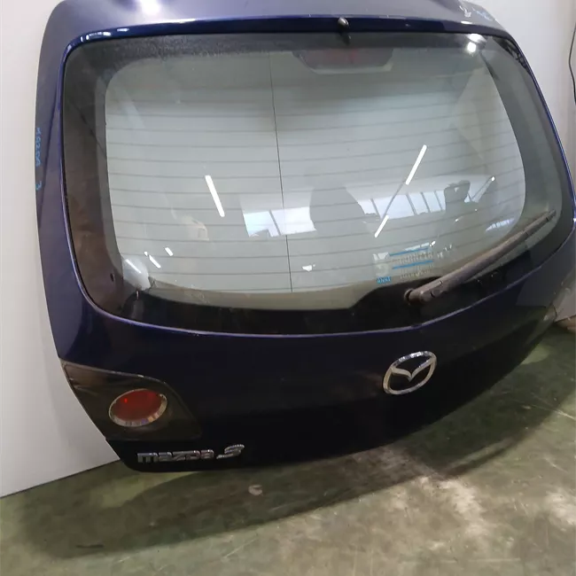 Portello posteriore senza spoiler/telecomando