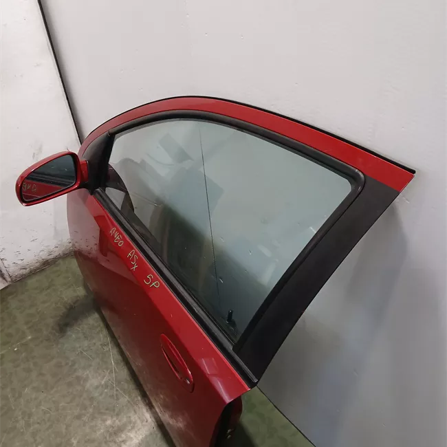 Porta anteriore sinistra