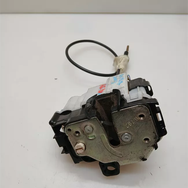 Serratura porta anteriore destra