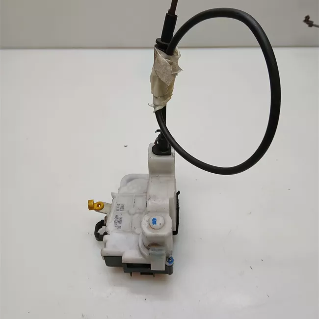 Serratura porta anteriore destra