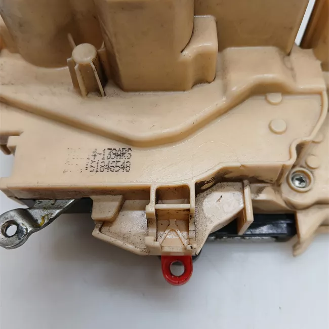 Serratura porta anteriore sinistra