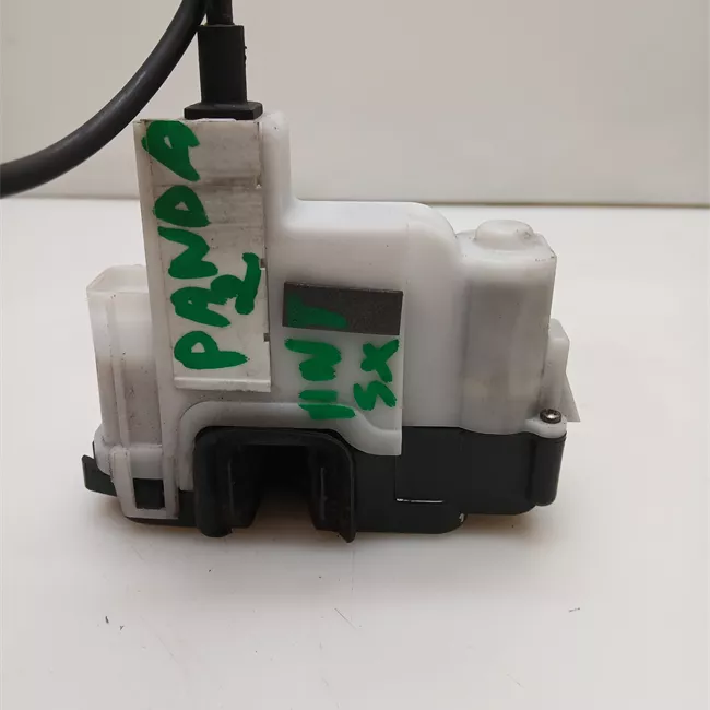 Serratura porta anteriore sinistra