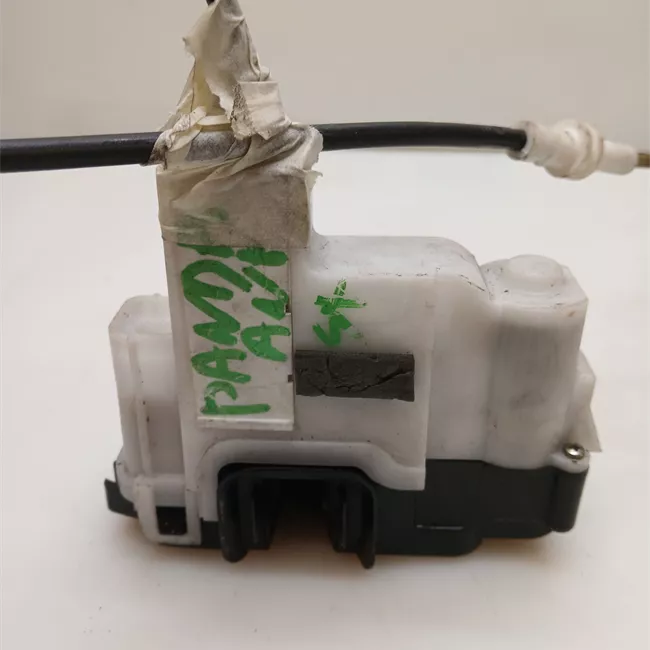 Serratura porta anteriore sinistra