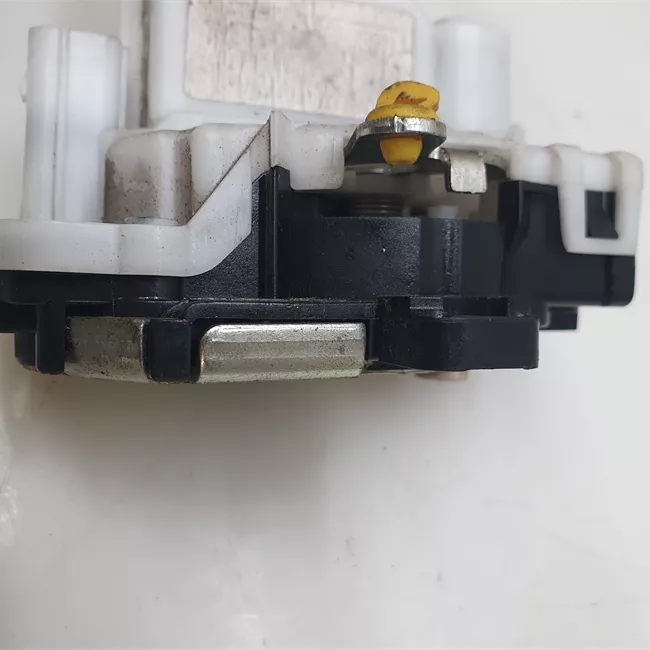 Serratura porta posteriore destra