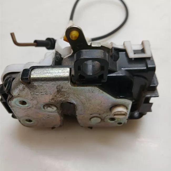 Serratura porta posteriore destra