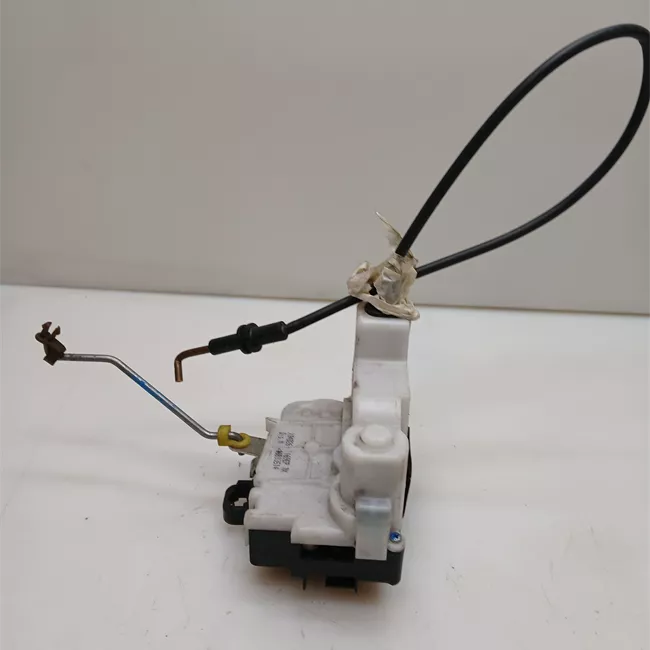 Serratura porta posteriore destra