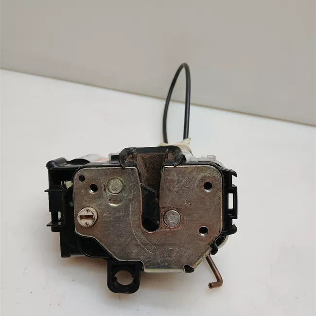 Serratura porta posteriore destra