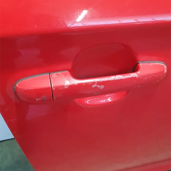 Porta anteriore destra