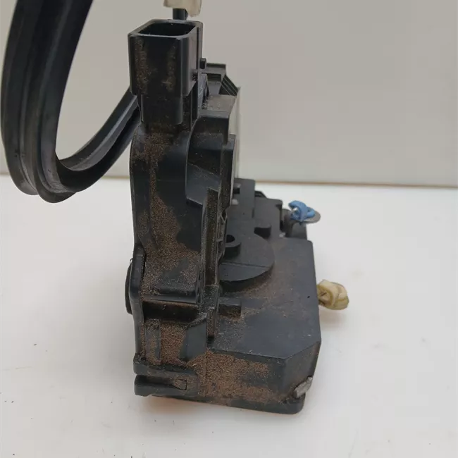 Serratura chiusura centralizzata porta anteriore destra