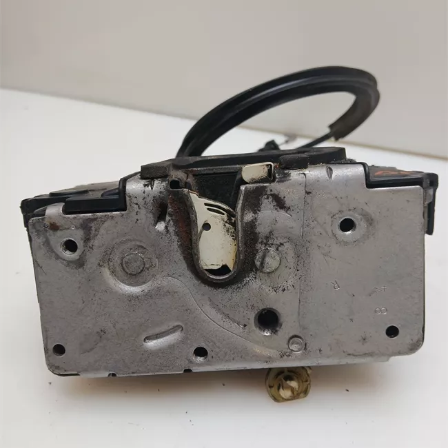 Serratura chiusura centralizzata porta anteriore destra