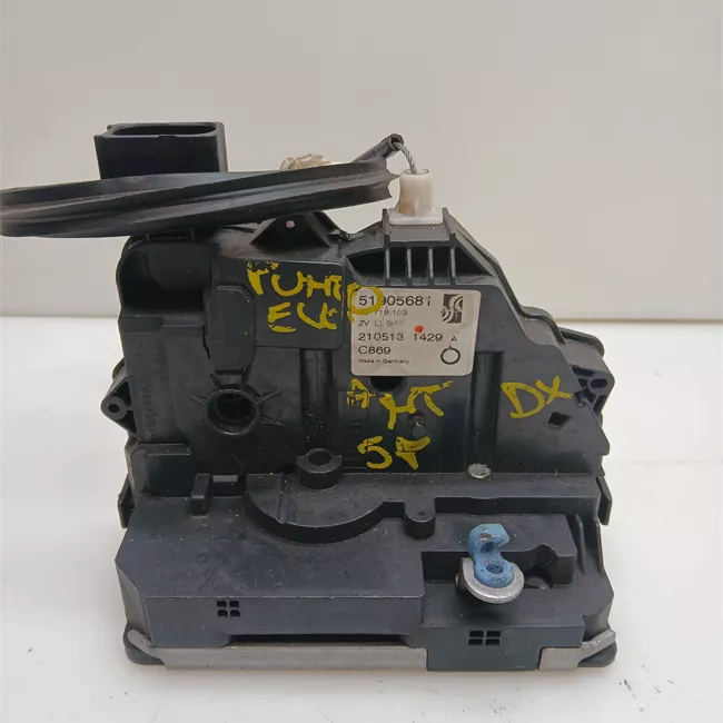 Serratura chiusura centralizzata porta anteriore destra