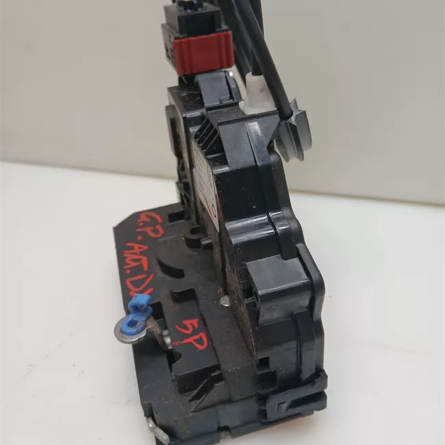 Serratura chiusura centralizzata porta anteriore destra