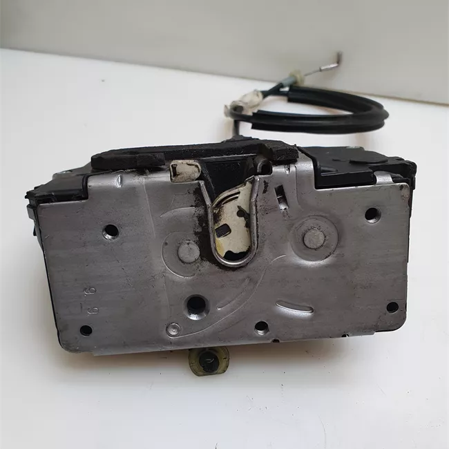 Serratura chiusura centralizzata porta anteriore sinistra