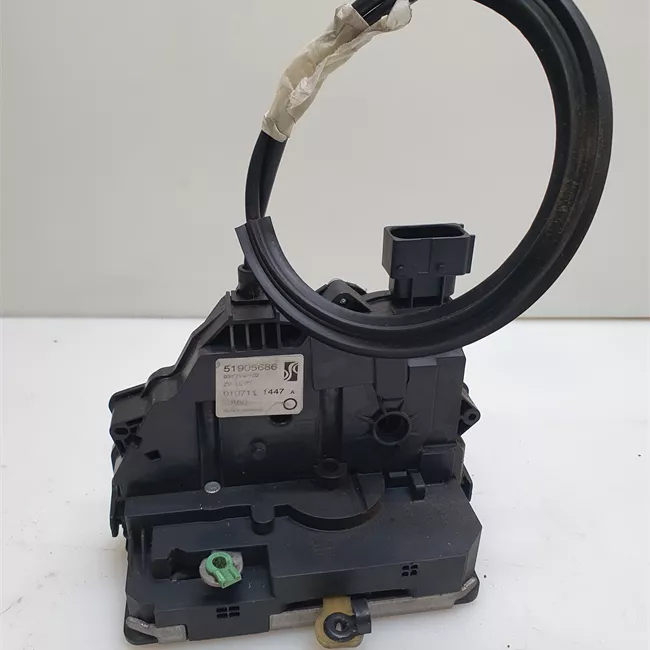 Serratura chiusura centralizzata porta anteriore sinistra