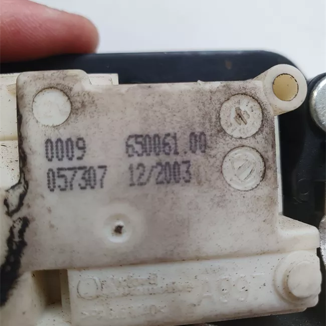 Serratura portello posteriore