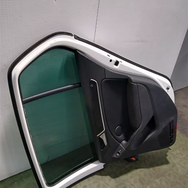 Porta posteriore destra