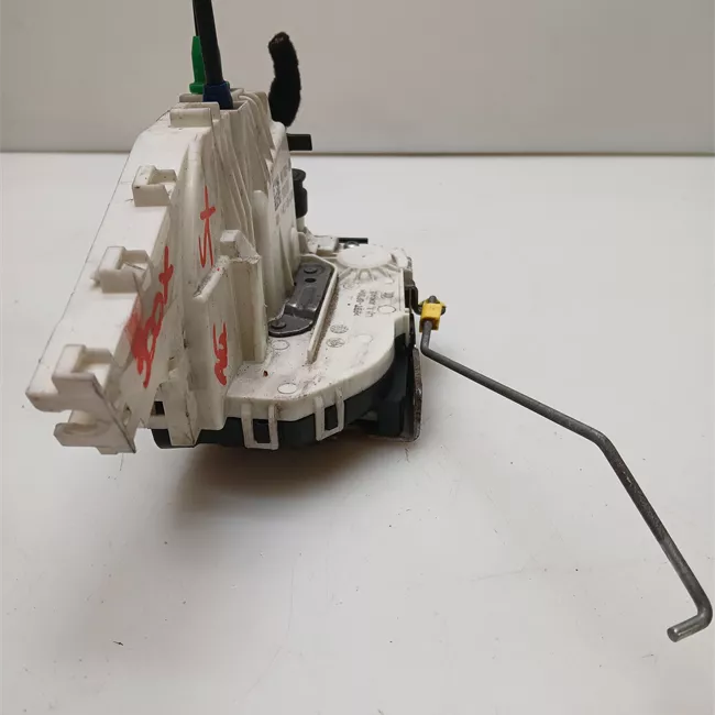 Serratura porta anteriore sinistra