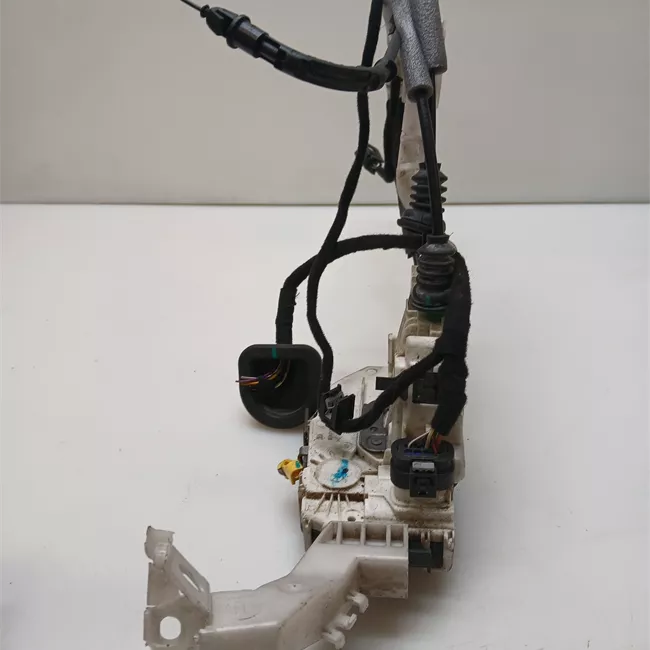 Serratura porta anteriore sinistra