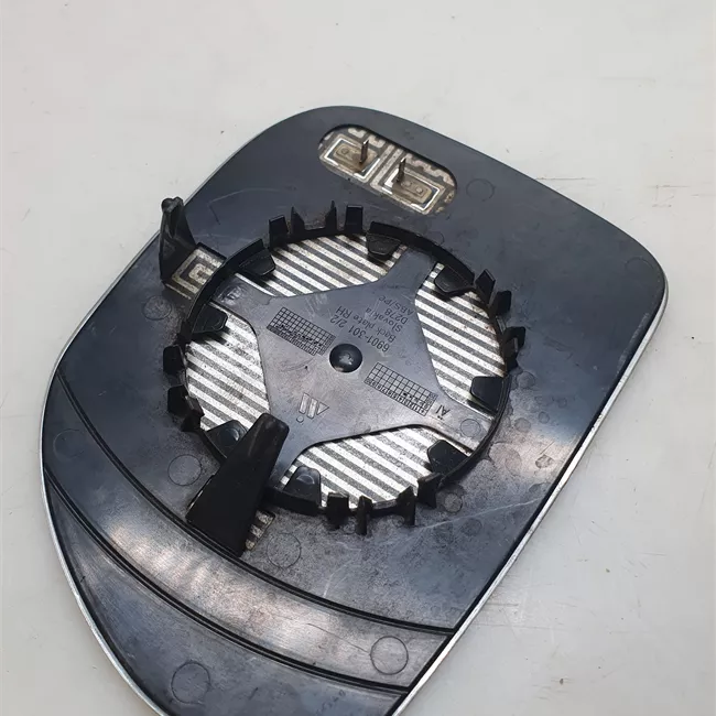 Cristallo retrovisore esterno destro