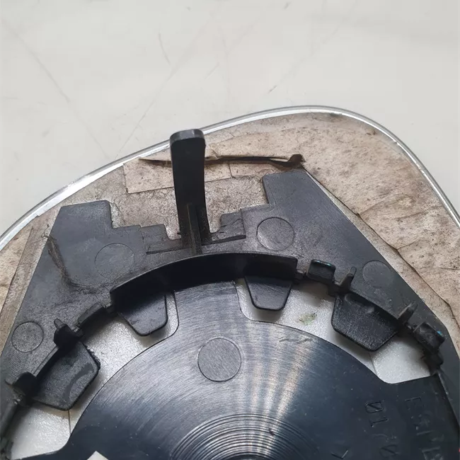 Cristallo retrovisore esterno sinistro