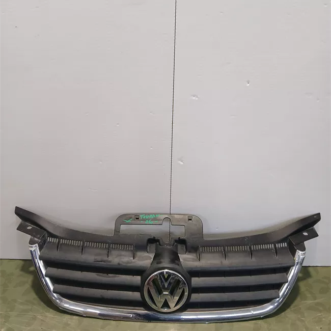 Griglia con modanatura cromata