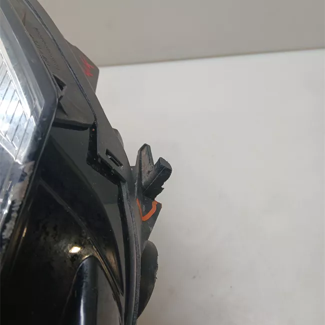 Proiettore sinistro Led