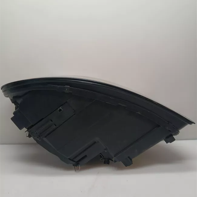 Proiettore destro Xenon