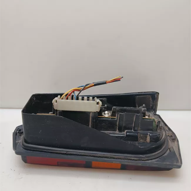 Fanale posteriore sinistro (completo ) OLSA