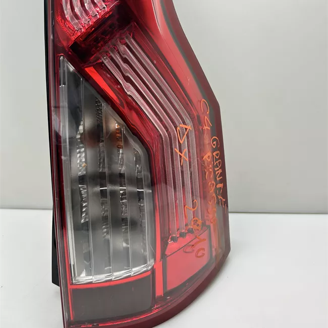 Fanale posteriore destro