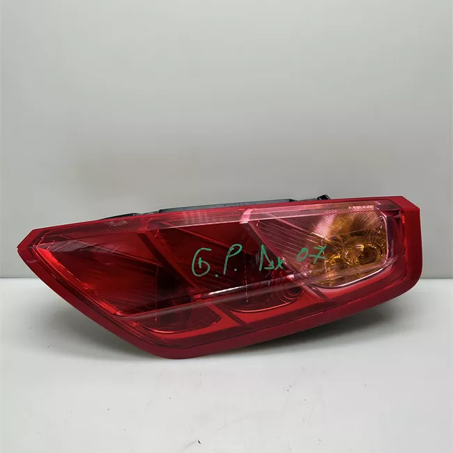 Fanale posteriore destro