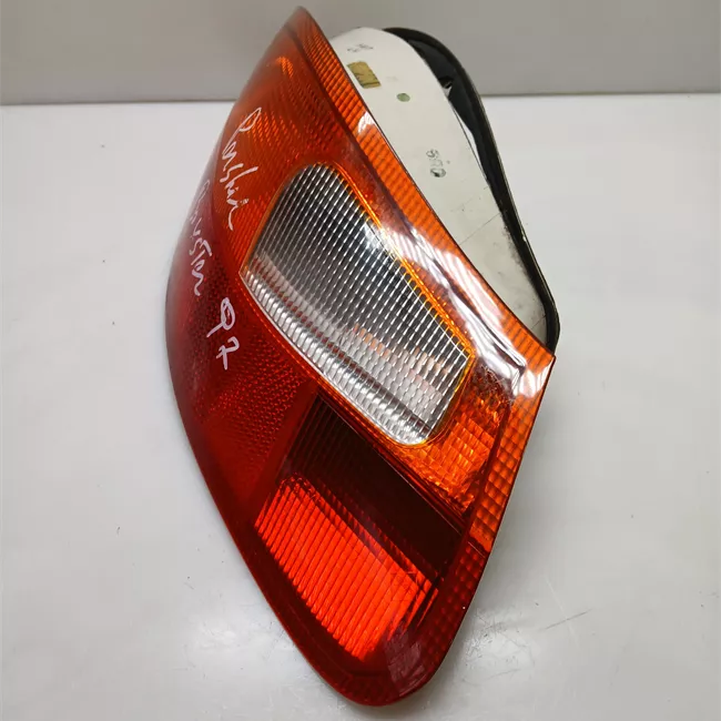 Fanale posteriore sinistro