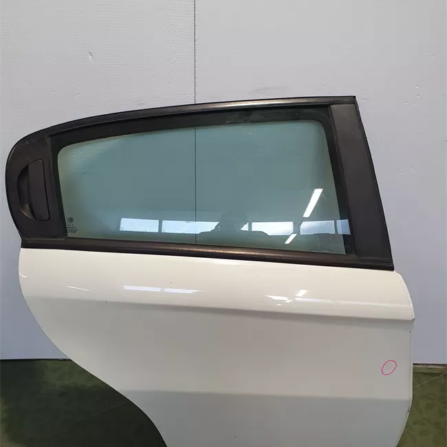 Porta posteriore destra