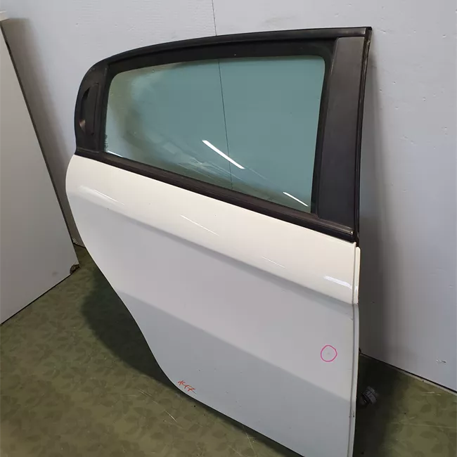 Porta posteriore destra