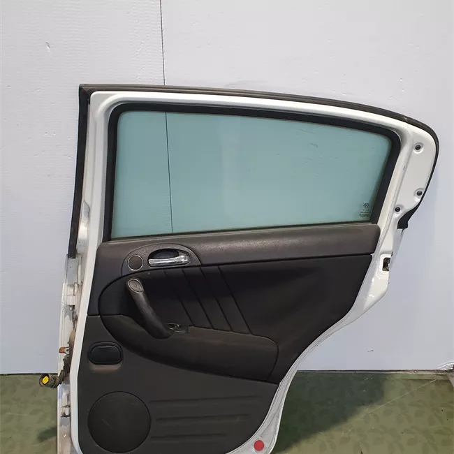 Porta posteriore destra