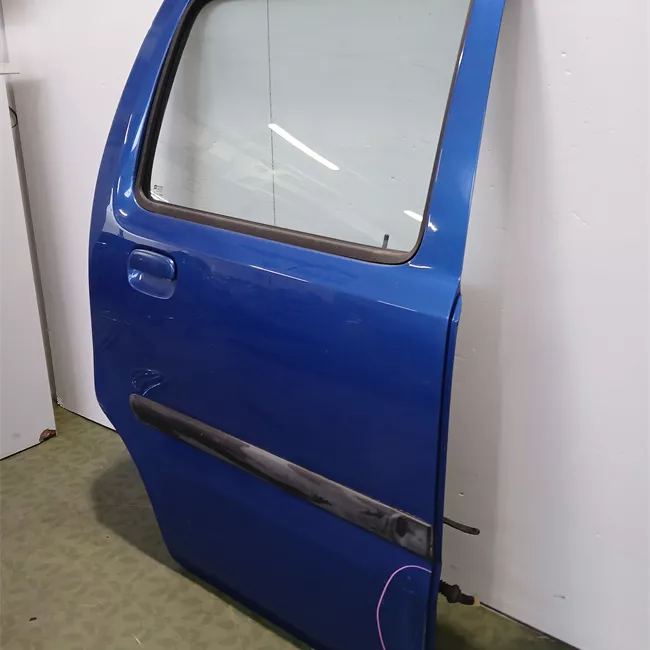 Porta posteriore destra