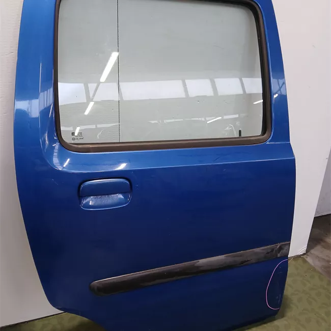 Porta posteriore destra