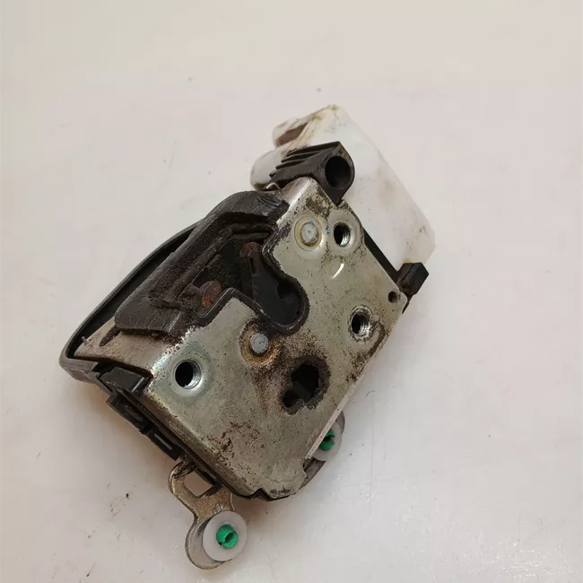 Serratura chiusura centralizzata porta anteriore sinistra