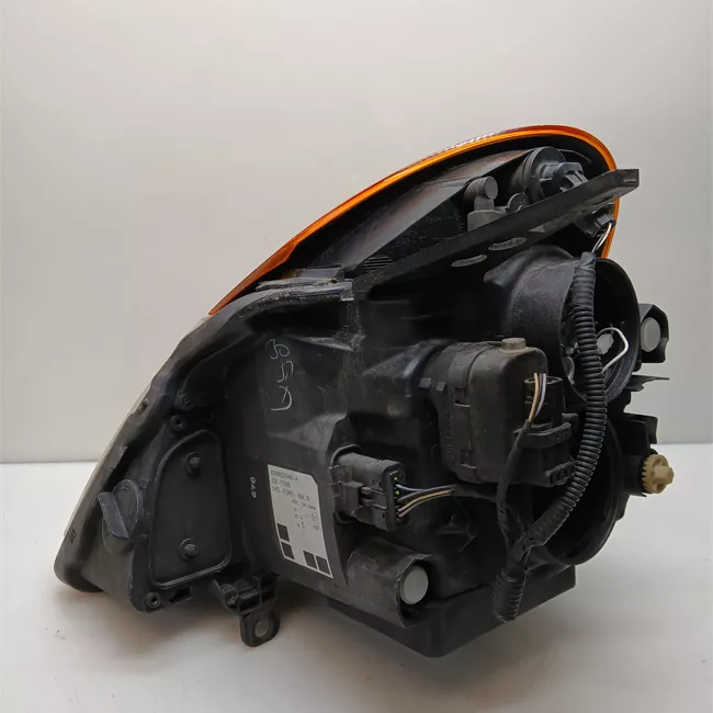 Proiettore destro con lampada H8