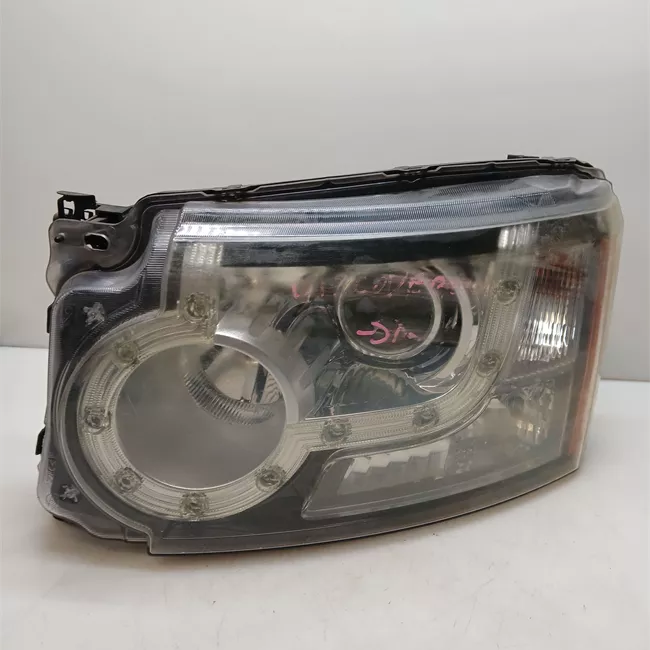 Proiettore sinistro con regolazione manuale