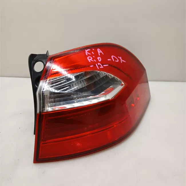 Fanale posteriore parte esterno destro