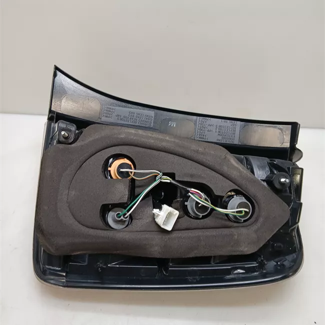 Fanale posteriore sinistro