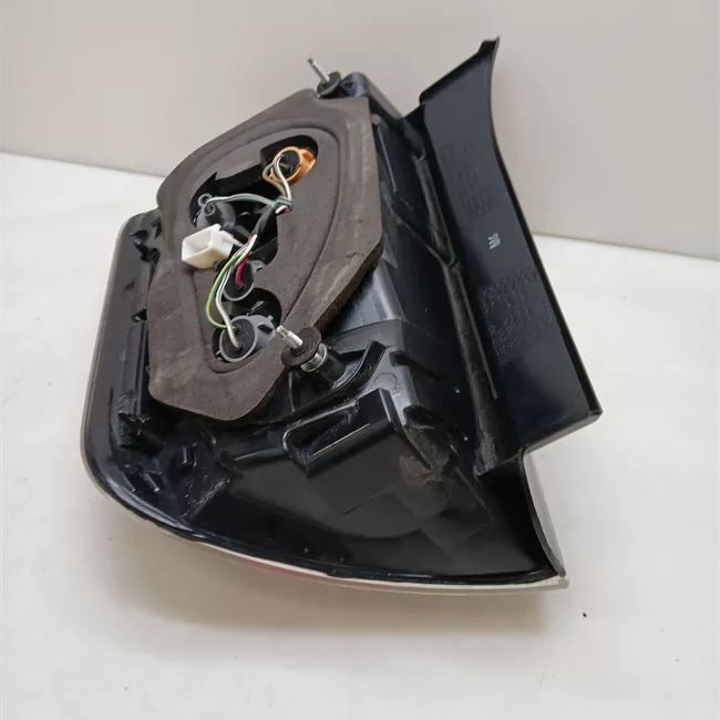 Fanale posteriore sinistro