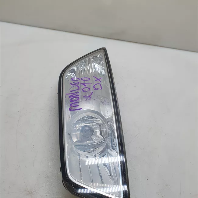 Proiettore fendinebbia destro