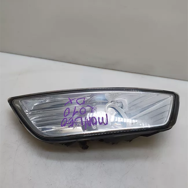 Proiettore fendinebbia destro