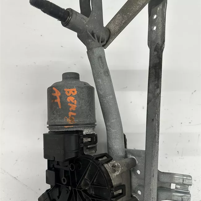 Motorino tergiparabrezza