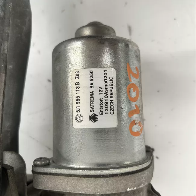 Motorino tergiparabrezza Satrema