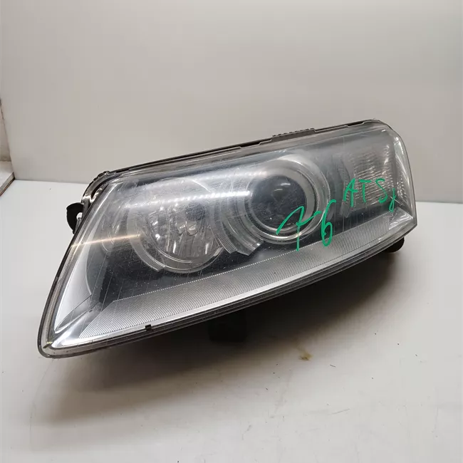 Proiettore sinistro Xeno