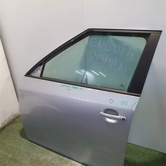 Porta anteriore sinistra