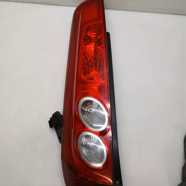 Fanale posteriore sinistro