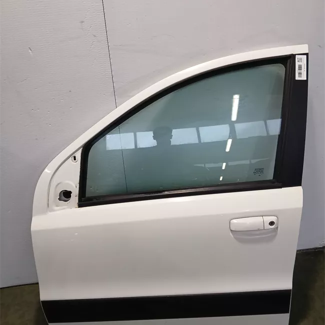 Porta anteriore sinistra